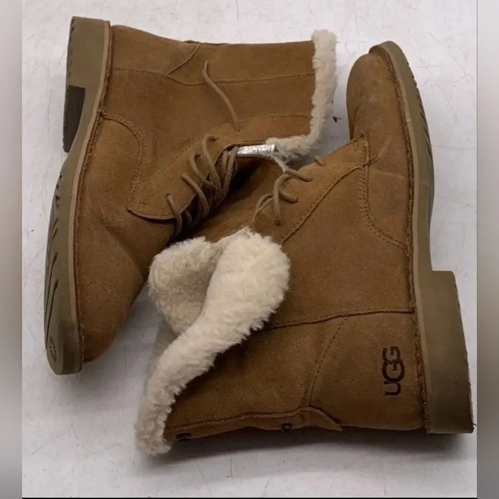 UGG Quincy Suede Sheepskin Fur Booties Lined Combat Boots Chestnut Women 9